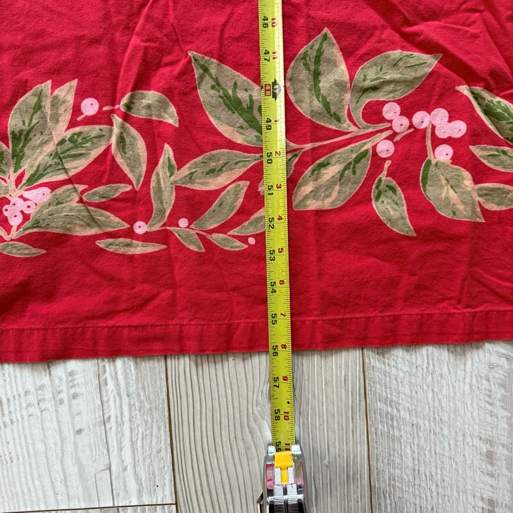 Xochi Vintage Inspired Red Tablecloth Green Leaves Fruit Cherries Berries India‎ - Picture 6 of 9